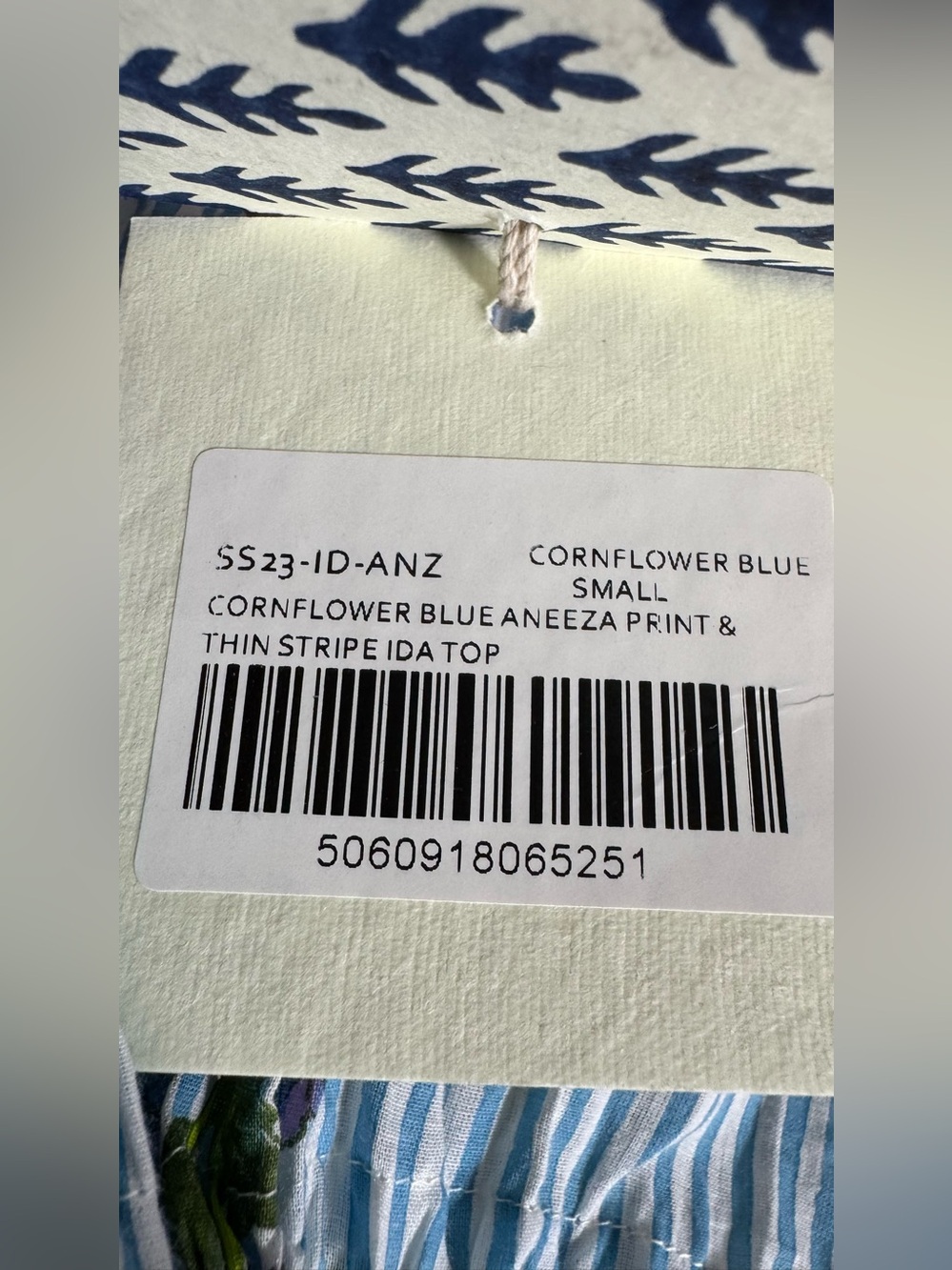 SZ CORNFLOWER BLUE ANEEZA PRINT & THIN STRIPE IDA TOP SIZE SMALL - Picture 10 of 11